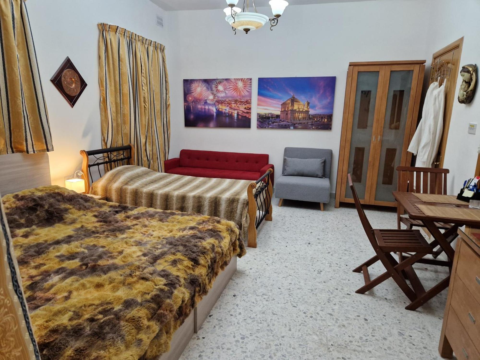 Saracini'S Homestay Attard Екстериор снимка